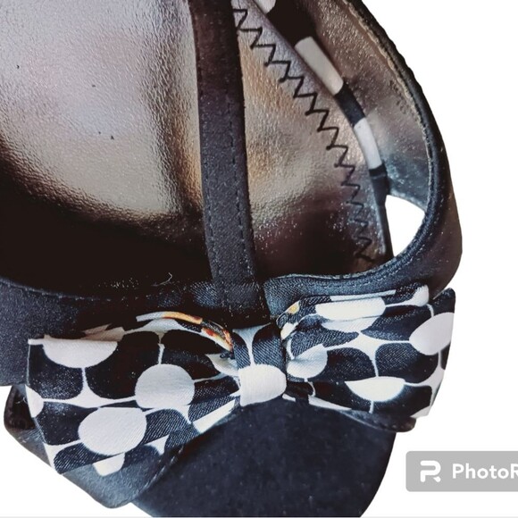 💰American Eagle Women's High Heel Shoes 2-1/2"  heels. 11 M - Picture 6 of 6